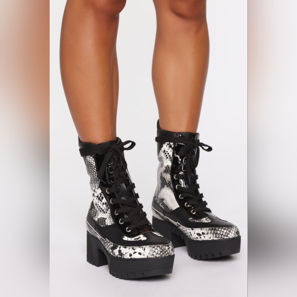 FASHION NOVA Walk The Other Way Booties - Picture 3 of 10